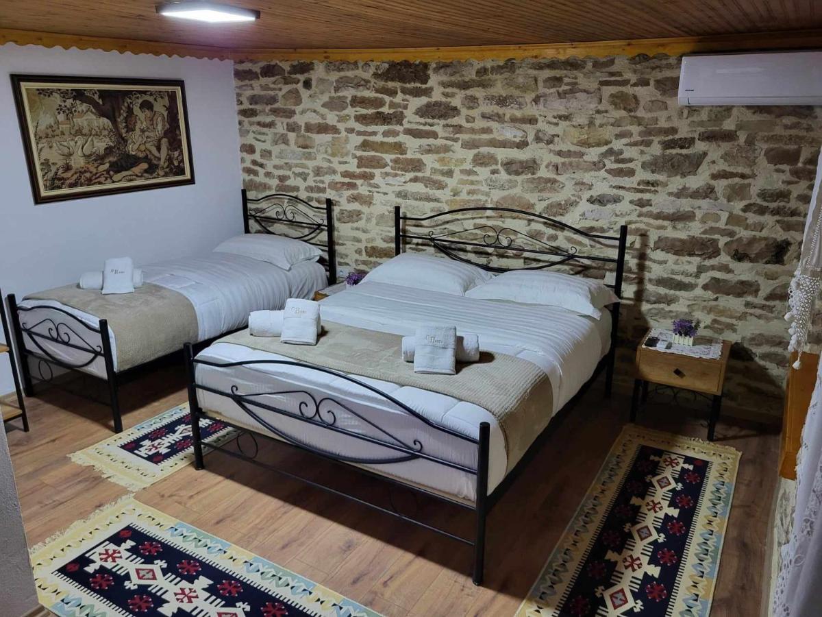 Guest House Hasko Gjirokastër Dış mekan fotoğraf