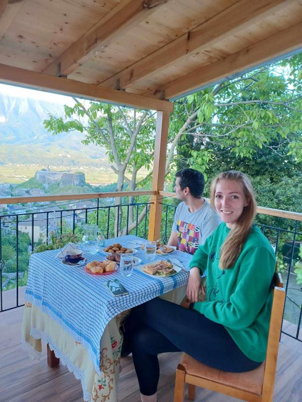 Guest House Hasko Gjirokastër Dış mekan fotoğraf