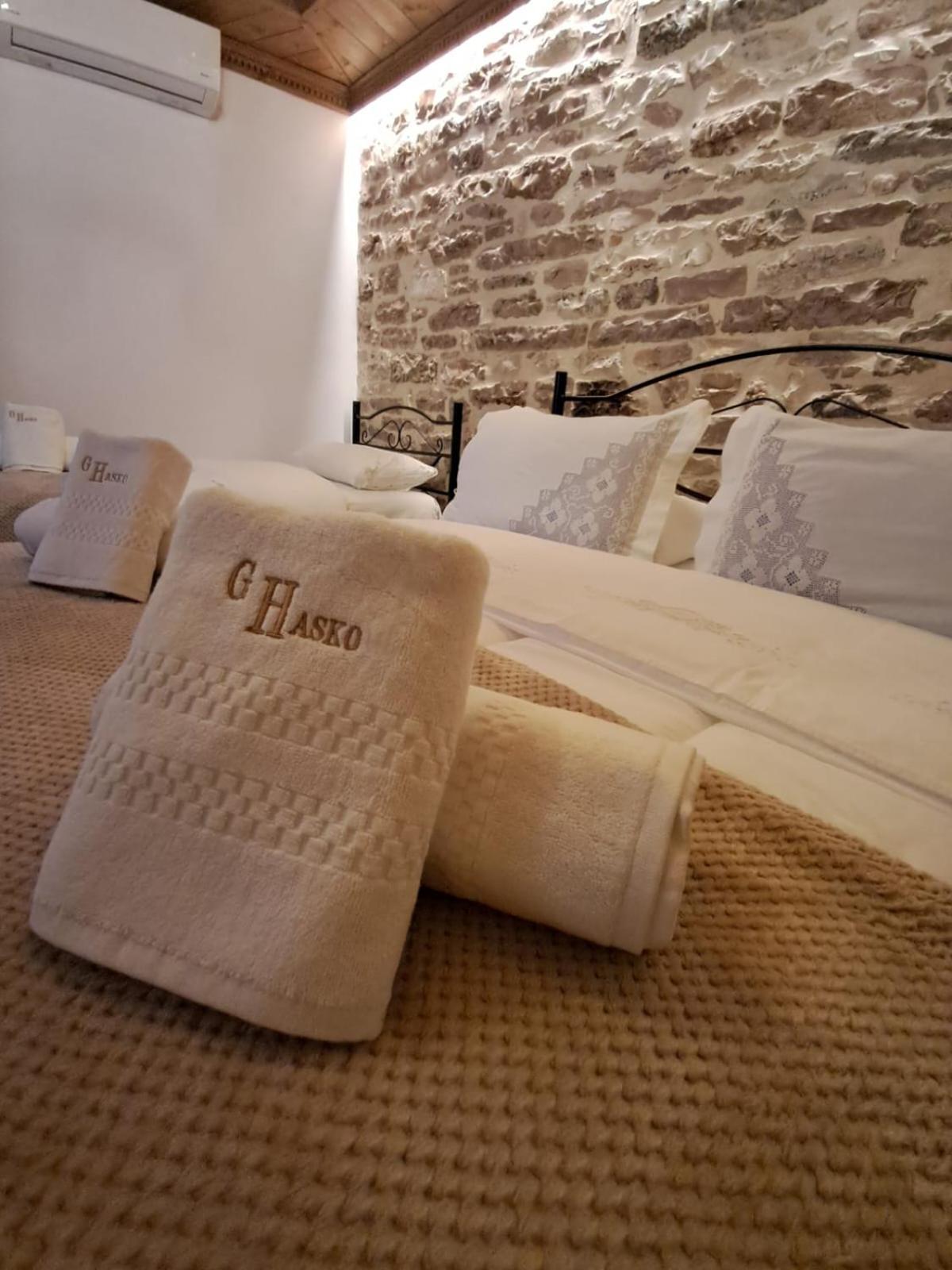 Guest House Hasko Gjirokastër Dış mekan fotoğraf